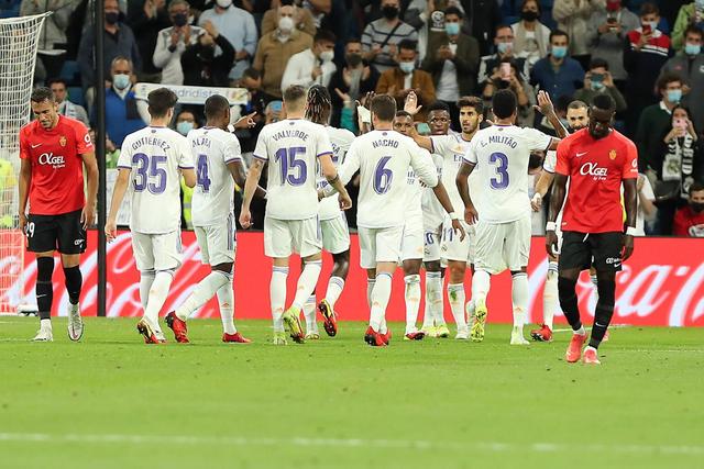 英联杯-孙兴慜角球破门迪亚洛破门 曼联3-4热刺